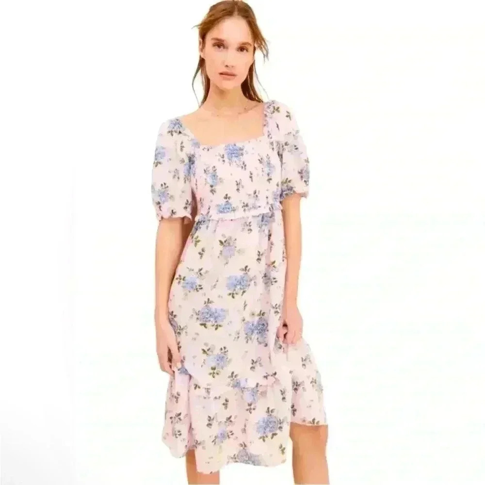 Forever Floral Smocked Dress - Gal Meets Glam sz 16